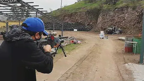 Hatsan blitz 6,35 vs puerta de auto a 40 mts